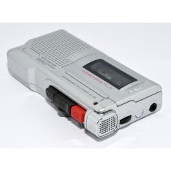 GRABADORA DE VOZ MICROCASSETTE SONY M455