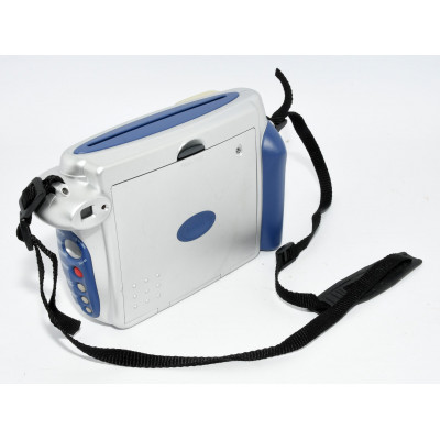 CAMARA FUJIFILM INSTAX 200 CON CARTUCHOS