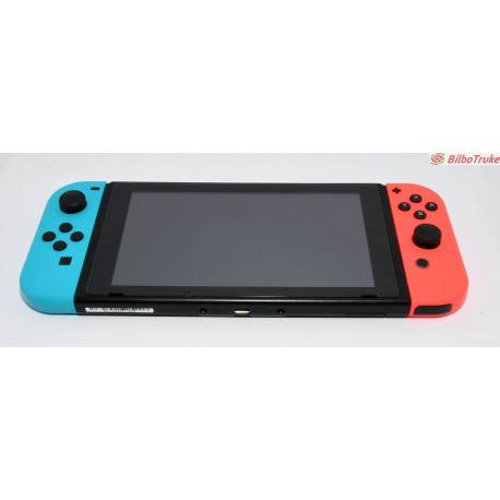 CONSOLA NINTENDO SWITCH ROJA Y AZUL