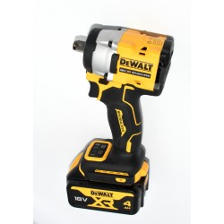 LLAVE DE IMPACTO DEWALT DCF921