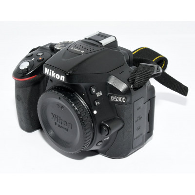 CUERPO CAMARA REFLEX NIKON D5300