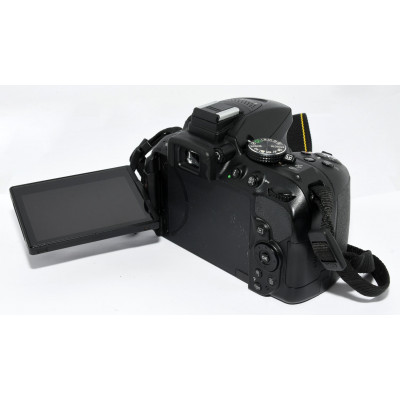 CUERPO CAMARA REFLEX NIKON D5300