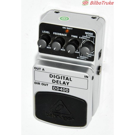 PEDAL DELAYER BEHRINGER DD400