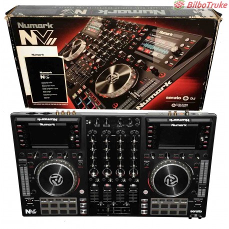 CONTROLADORA MESA MEZCLAS NUMARK NV2 SERATO