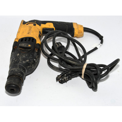TALADRO PERCUTOR DEWALT D25133