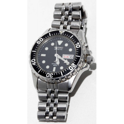 RELOJ SEIKO KINETIC SPORT 200 5M43-0A40