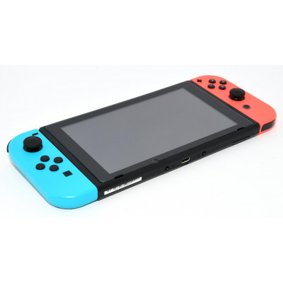 CONSOLA NINTENDO SWITCH ROJO AZUL