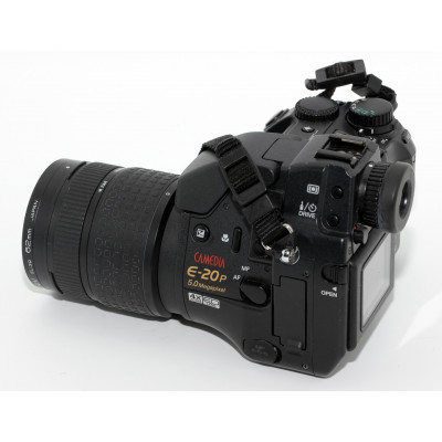 CAMARA OLYMPUS E-20P + 9-36MM