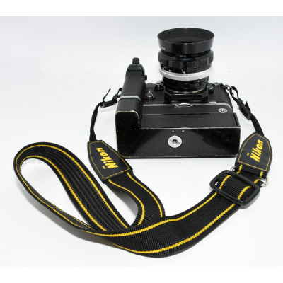 CAMARA ANALOGICA NIKON F2 - 55MM 1.2 - GRIP