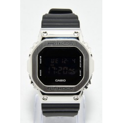 RELOJ CASIO G-SHOCK GM5600U