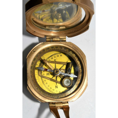 BRUJULA LATON STANLEY