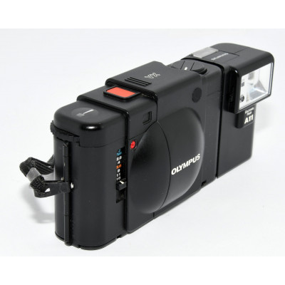 CAMARA COMPACTA ANALOGICA OLYMPUS XA