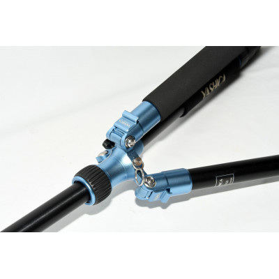 TRIPODE YASHICA YT550