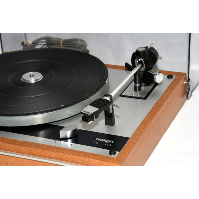 GIRADISCOS THORENS TD145
