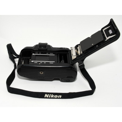 CAMARA REFLEX ANALÓGICA NIKON F70