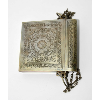 CAJA METALICA DECORATIVA