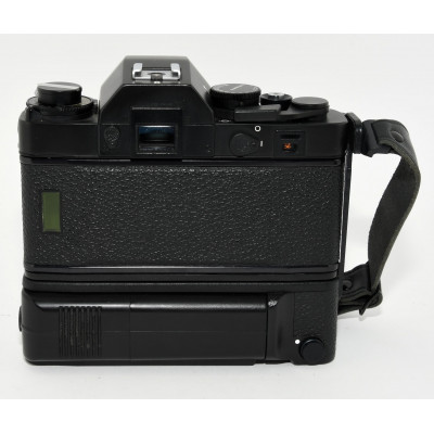 CAMARA ANALOGICA LEICA R3 + ELMARIT 28MM F:2.8