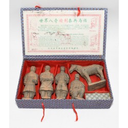 CAJA FIGURAS GUERREROS TERRACOTA XIAN