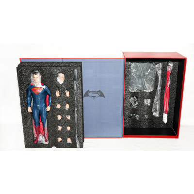 FIGURA SUPERMAN INART DAWN OF JUSTICE 1/6