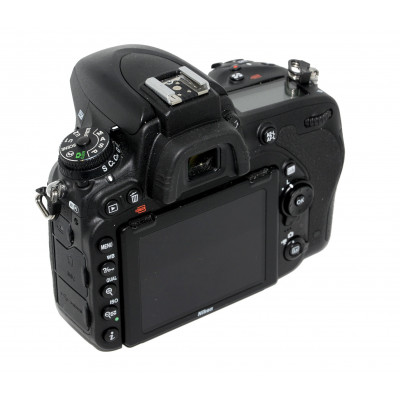 NIKON D750 + GRIP VERTAX D16