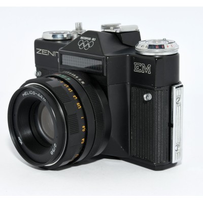 CAMARA REFLEX ANALOGICA ZENITH EM