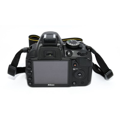 CAMARA REFLEX NIKON D3100