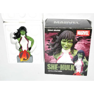 FIGURA MARVEL SHE-HULK BY STEVE KIWUS