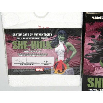 FIGURA MARVEL SHE-HULK BY STEVE KIWUS