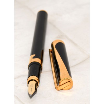 PLUMA DUPONT LACA CHINA 18K