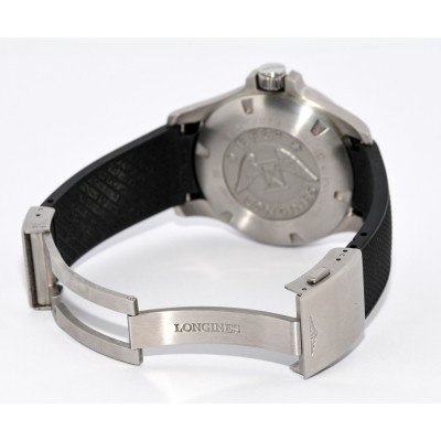 LONGINES CONQUEST CUARZO 39MM L3.776.4.58.6