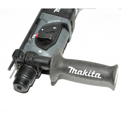 TALADRO PERCUTOR MAKITA HR2470
