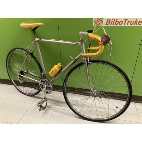 BICICLETA CARRETERA VITUS 888