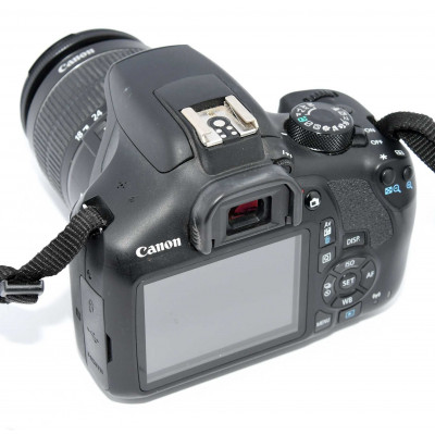 CANON EOS 1300D CON OBJETIVO CANON 18-55MM