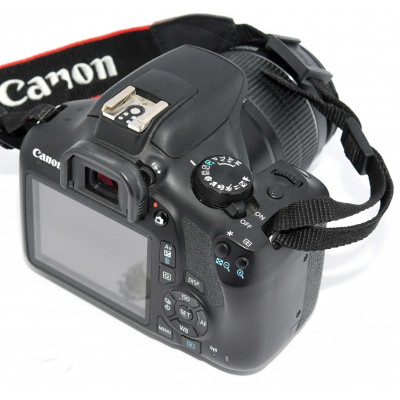 CANON EOS 1300D CON OBJETIVO CANON 18-55MM