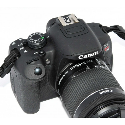 CANON EOS 700D REBEL T5I CON OBJETIVO MACRO CANON 18-55MM IS STM