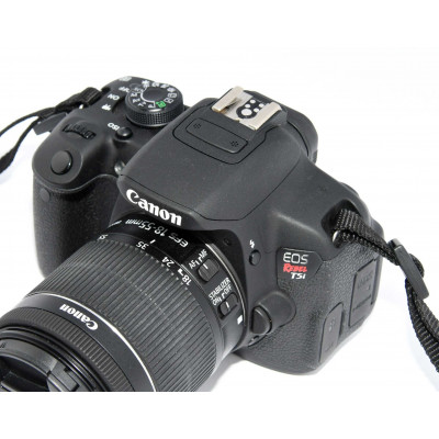 CANON EOS 700D REBEL T5I CON OBJETIVO MACRO CANON 18-55MM IS STM