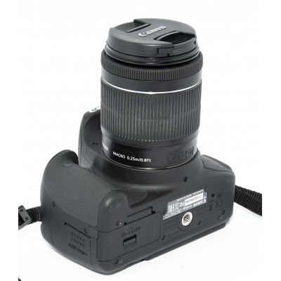 CANON EOS 700D REBEL T5I CON OBJETIVO MACRO CANON 18-55MM IS STM