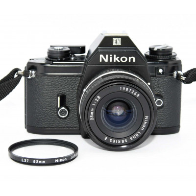 CAMARA VINTAGE NIKON EM