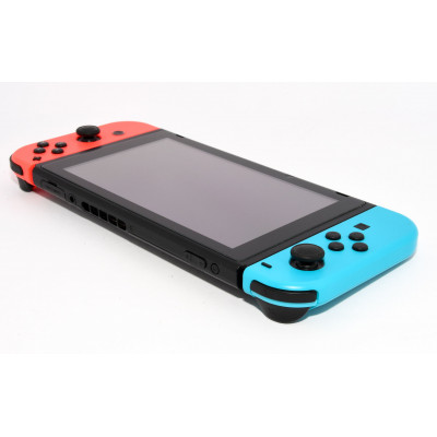 CONSOLA NINTENDO SWITCH ROJA Y AZUL