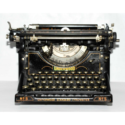 MAQUINA DE ESCRIBIR UNDERWOOD 5