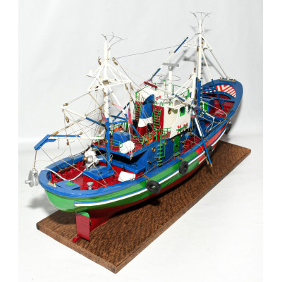 BARCO A ESCALA BAJURA