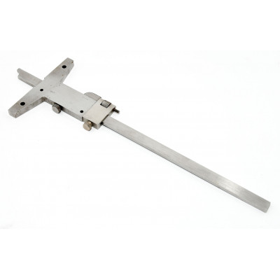 CALIBRE DE PROFUNDIDAD MITUTOYO 200MM