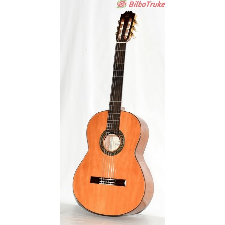 GUITARRA CLASICA ADMIRA A2