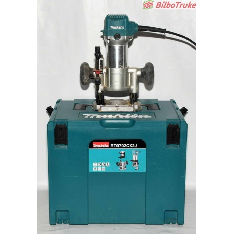 FRESADORA MAKITA RT0702CX2J
