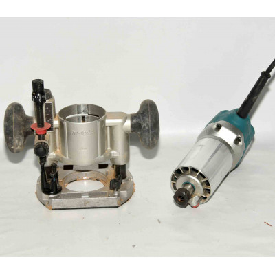 FRESADORA MAKITA RT0702CX2J