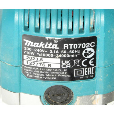 FRESADORA MAKITA RT0702CX2J