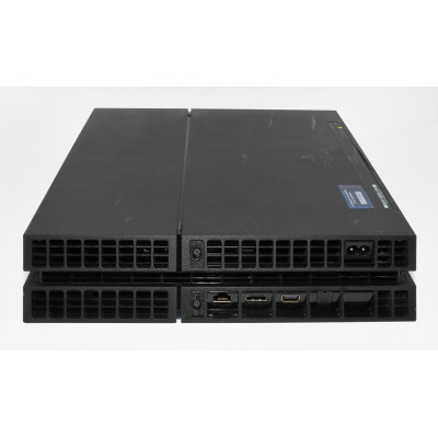 CONSOLA PS4 1TB SIN MANDO