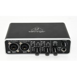 INTERFAZ DE AUDIO BEHRINGER U-PHORIA UMC202HD