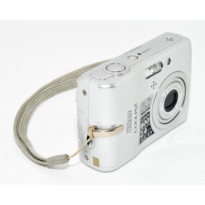 CAMARA DIGITAL COMPACTA NIKON COOLPIX L11