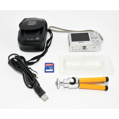 CAMARA DIGITAL COMPACTA NIKON COOLPIX L11